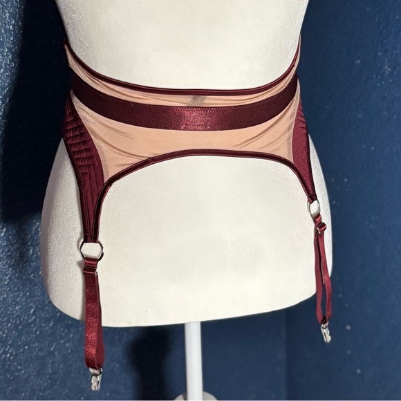 Red and Cream Garter Belt with Geometric Straps (New with tags) - Picture 2 of 4